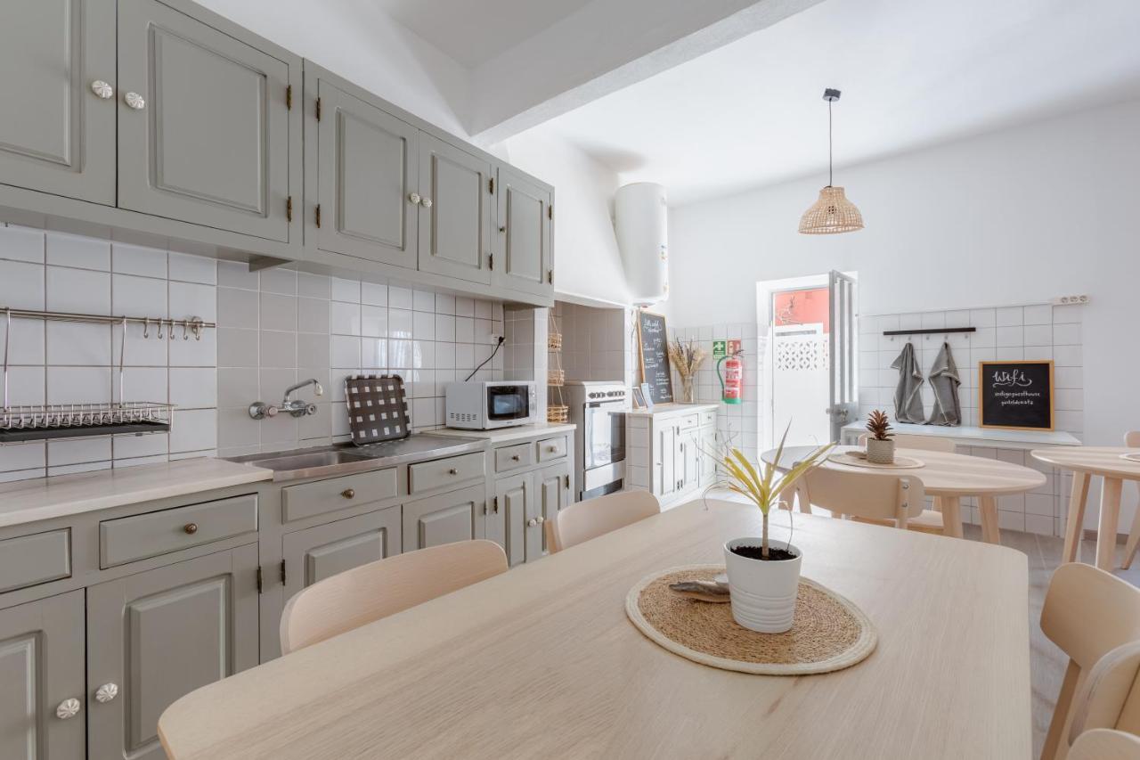 Indigo Guest House Лагос Екстериор снимка